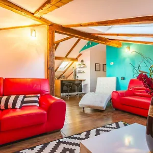 Apartman Lena, Fiume